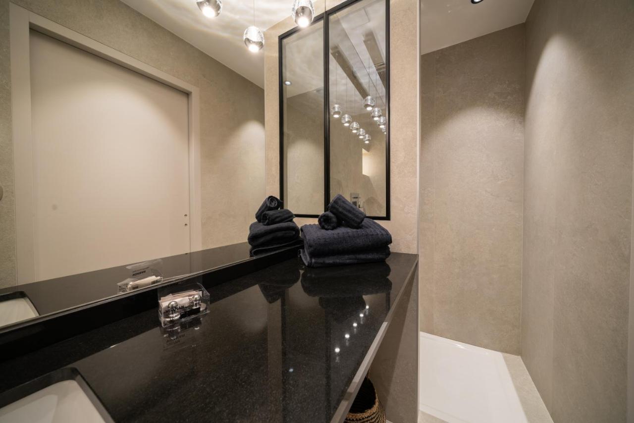 Le Luxury Design De La Vieille Ville Annecy Esterno foto